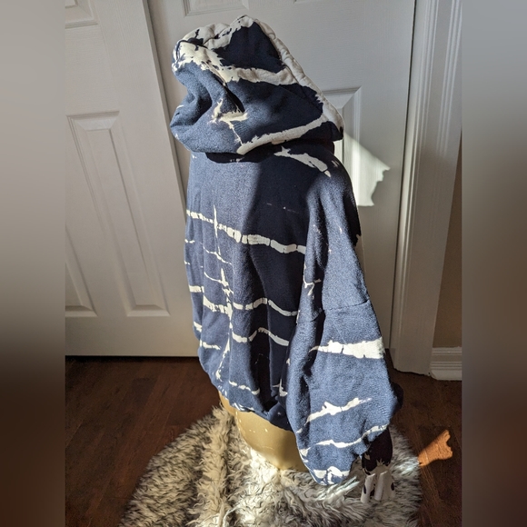 Tye Dye Hoodie - Picture 8 of 12